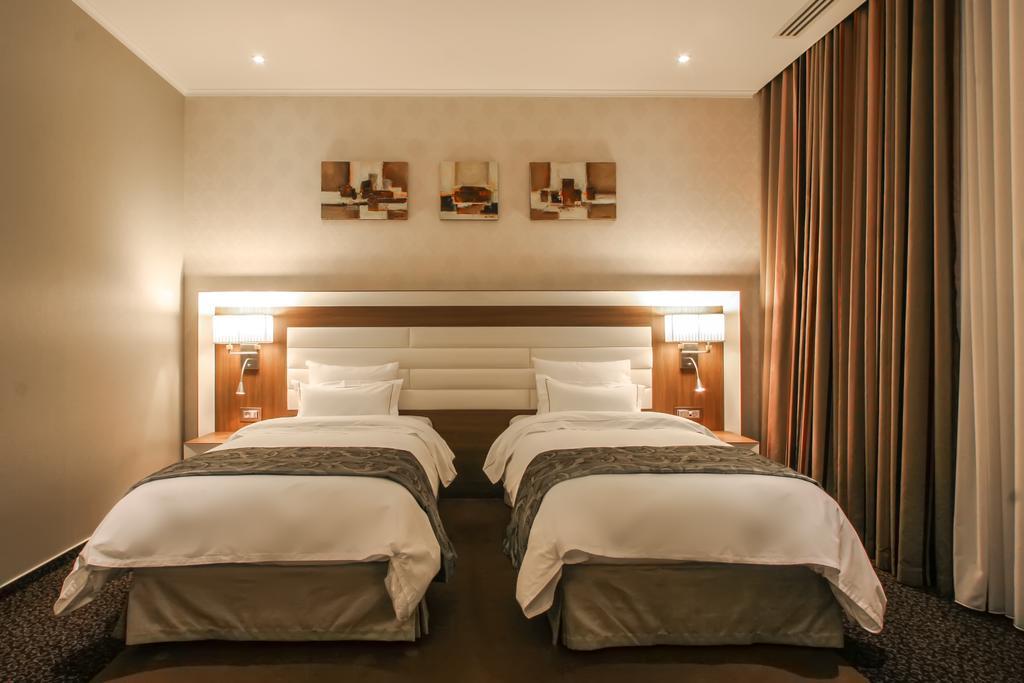 Premier Palace Spa Hotel Bucharest Exterior photo A room at the hotel